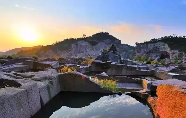 上海附近适合三五天游玩的海岛,离上海最近的绝美海岛