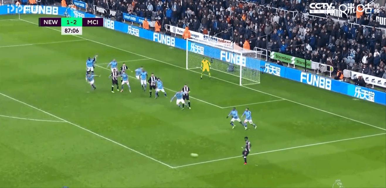 曼城2比2利物浦斯特林失单刀,19-20赛季热刺2:0曼城斯特林