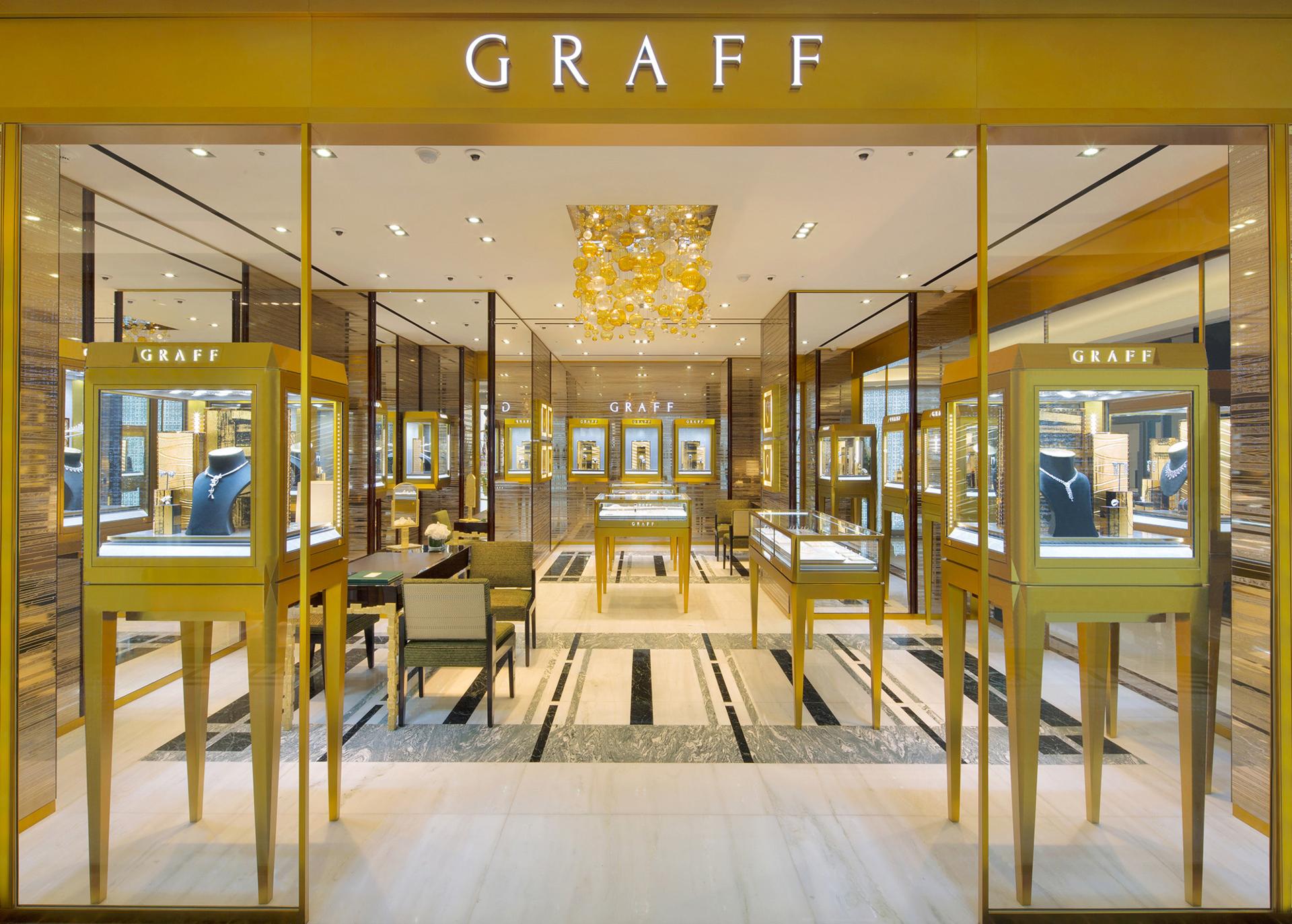 韩国明星来到中国安检,出境安检员