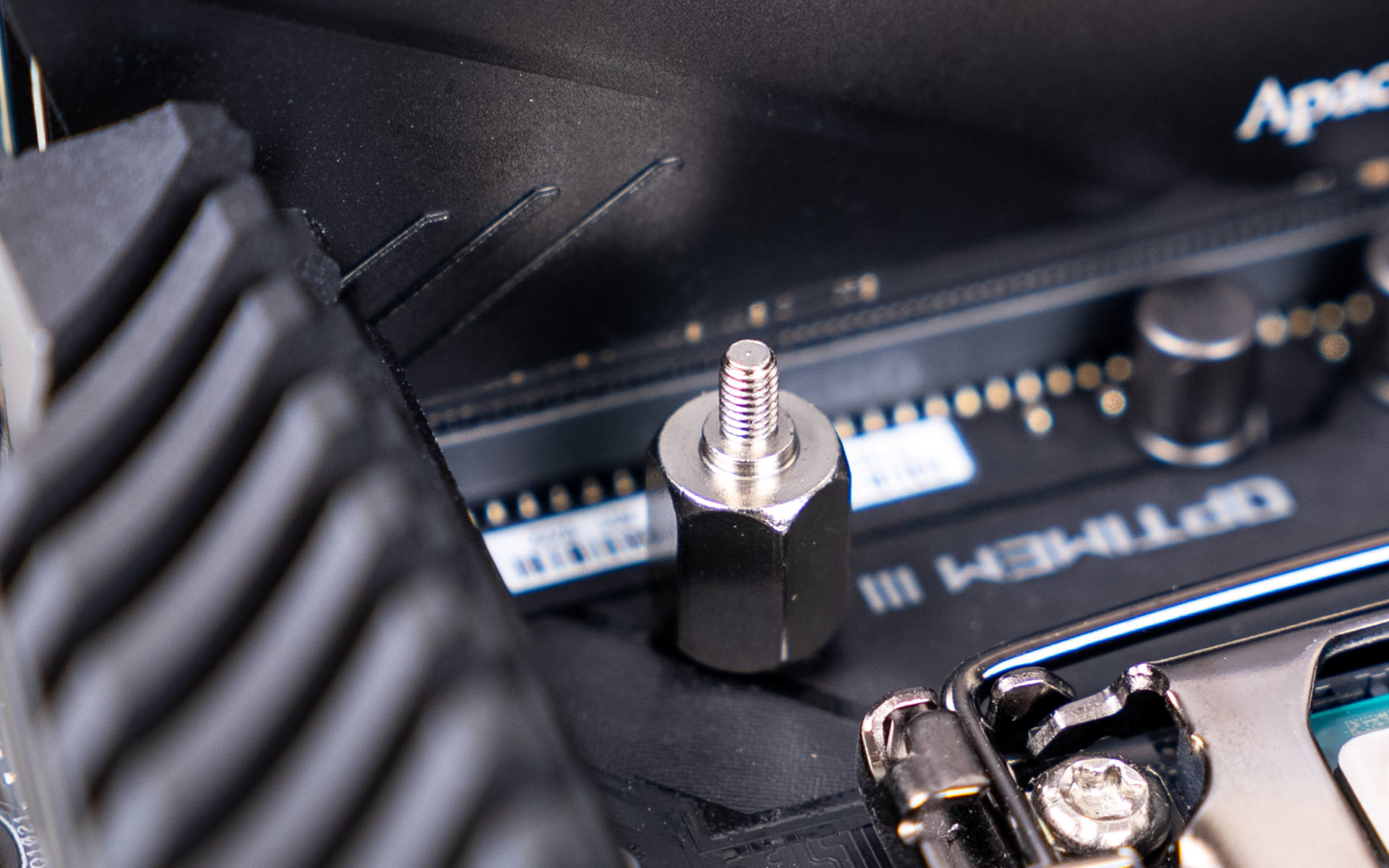 酷冷至尊冰神240压11代cpu,酷冷至尊冰神b360功耗