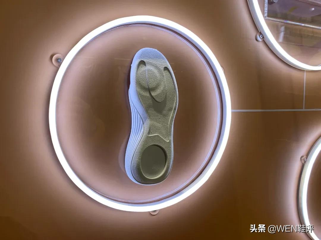 又帅又能打防滑实战鞋,又帅又能打篮球鞋