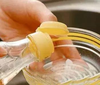 为了祛痘,小伙买10条活蚂蟥放脸上!结果悲剧了……