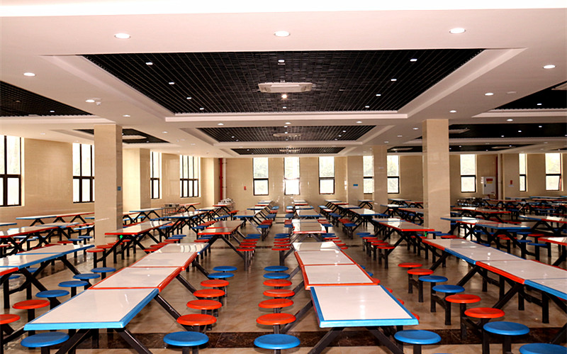 重庆哪所学校环境最好,重庆环境最差的学校