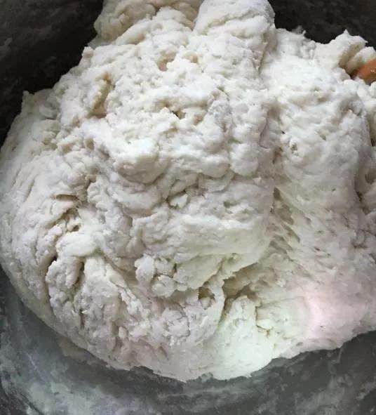 油条的做法和配方最简单,油条的家庭做法和配方的全过程