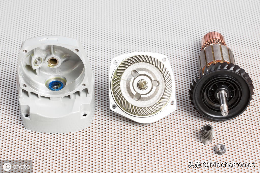 伺服电机与同步电机怎样区分,伺服电机多轴同步控制编程