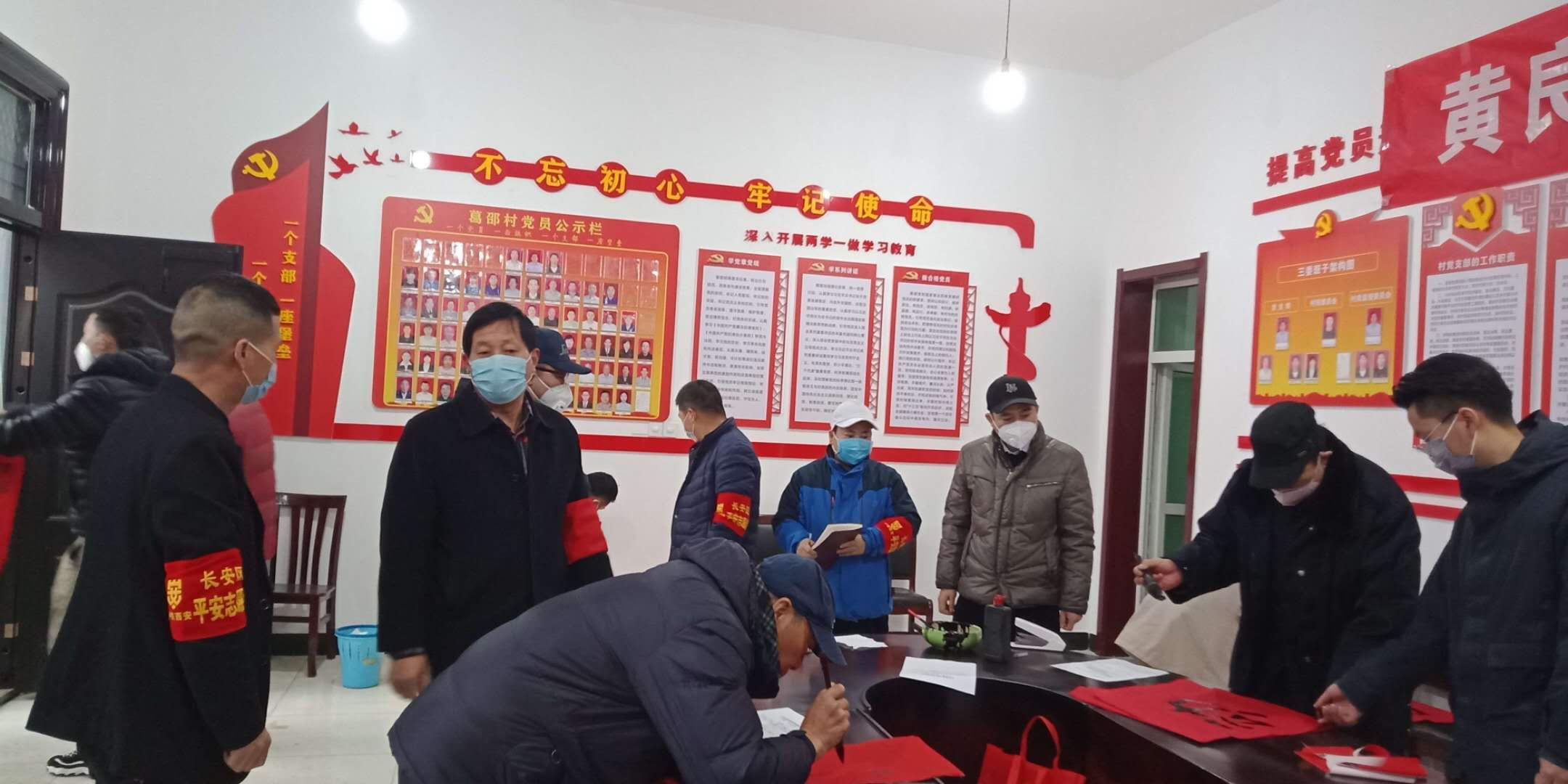 整整一个月都在忙忙碌碌,整整一天都在奔跑的路上