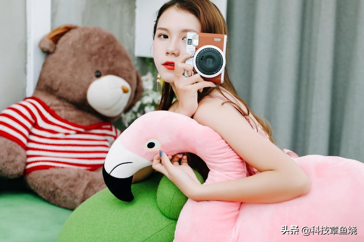 富士instaxmini90属于什么相机,富士instaxmini90值不值得入手