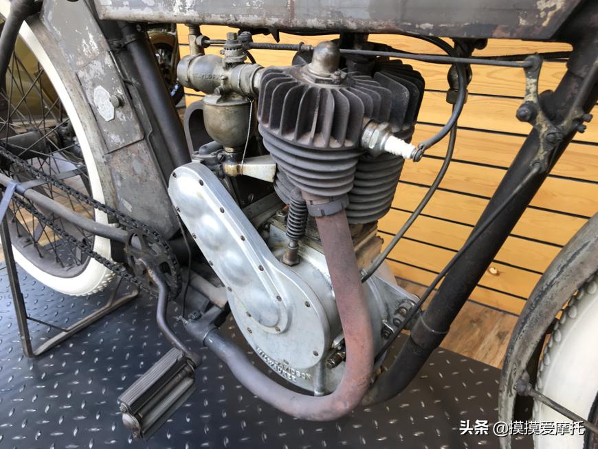 哈雷2020款顶级豪华版,2018款哈雷继承者霸气十足