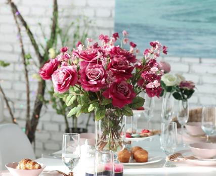 如何在家里做花艺工作室呢,做个花艺师的入门基础知识