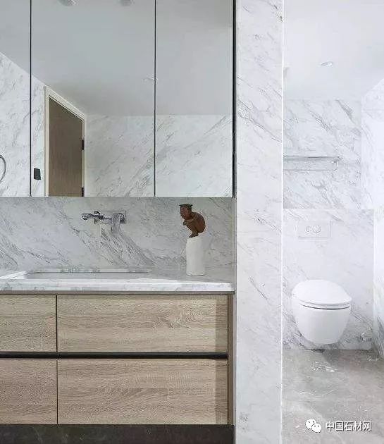 真是浪费，100多万的爵士白大理石装成这样，还好我不是业主