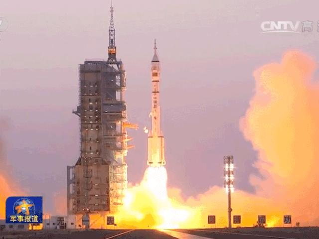 热巴小时候的照片无水印,热巴小时候皮肤