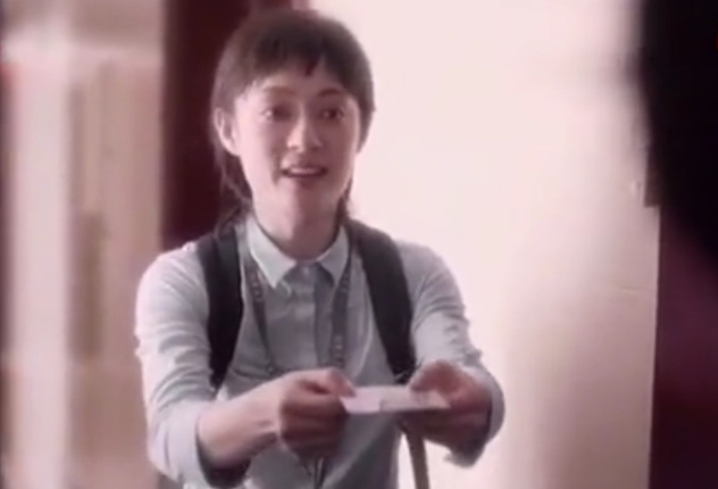 《安家》谁最强？倒时差迁邻居、洒香水不要脸、爬28楼惦念老洋房