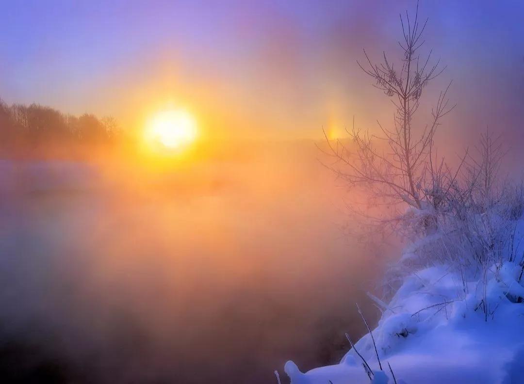 日近山红暖气新一阳先入御沟春,日近山红暖气新