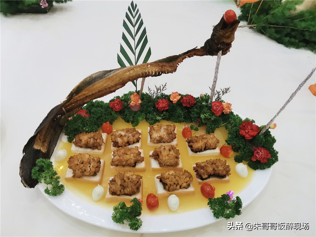 何逸奎大师,华南烹饪技术学校何逸奎