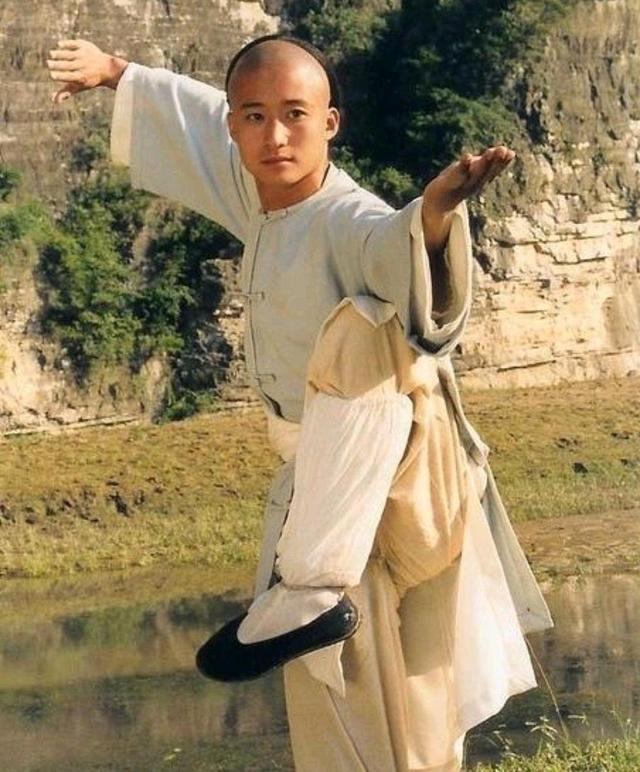李连杰师傅于海,吴京和李连杰谁的武术厉害