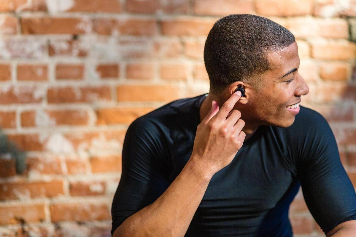 airpods游泳,Airpods蓝牙耳机评测