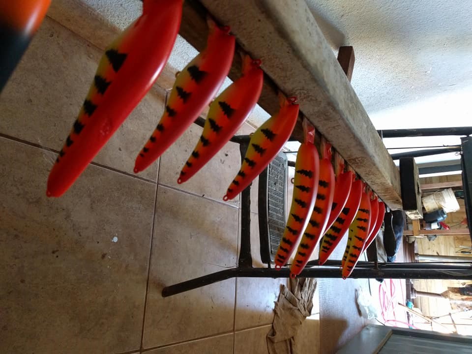 路亚钓鱼穷三代,路亚如何做假饵