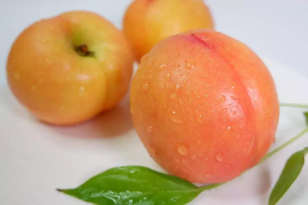 不是仙桃，胜似仙桃！甜、香、鲜的桃界新宠，老人小孩超爱吃