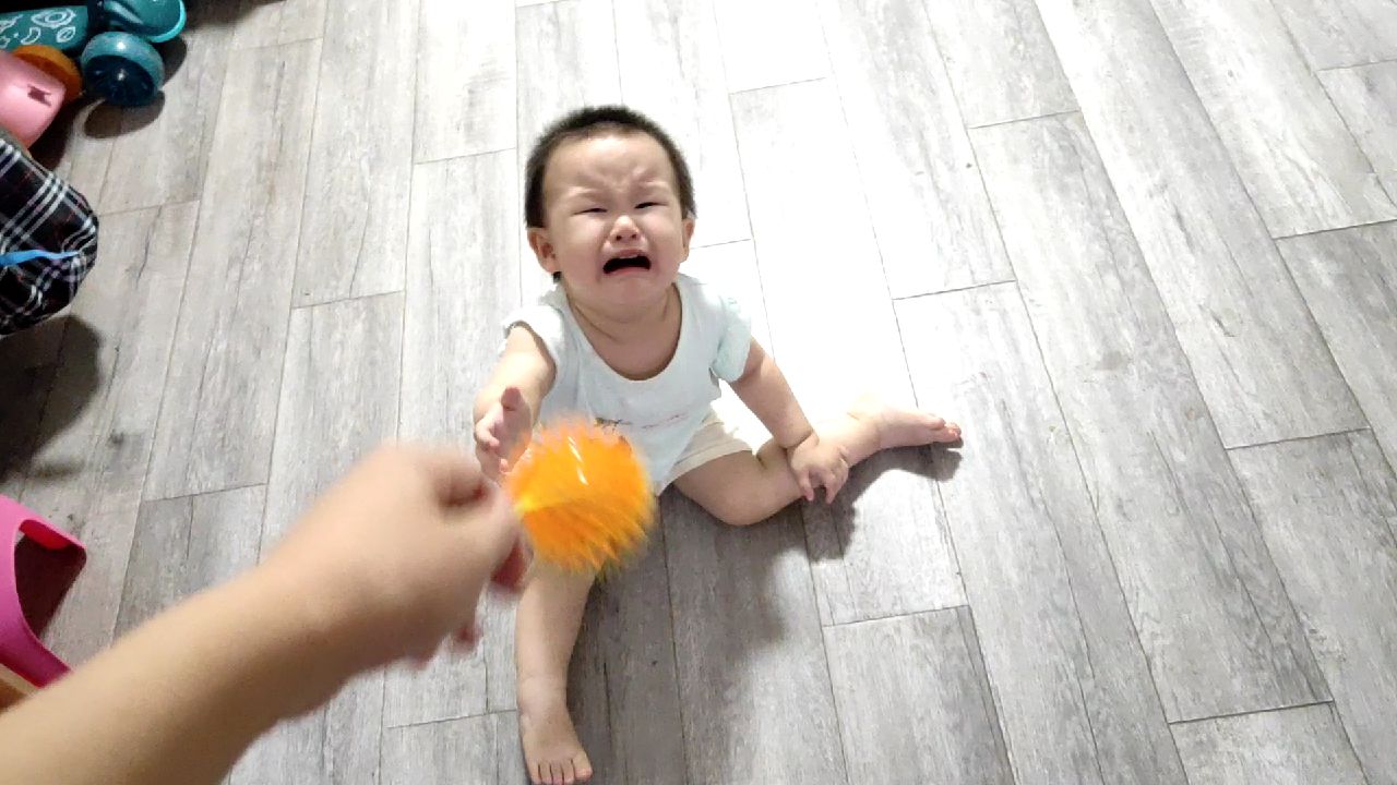 宝宝便秘是因为母乳不够的原因嘛,宝宝便秘是没有吃饱吗