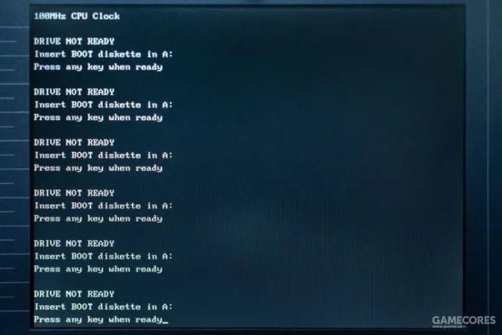 一百多块买个26年前的笔记本,我改了改,还能上网