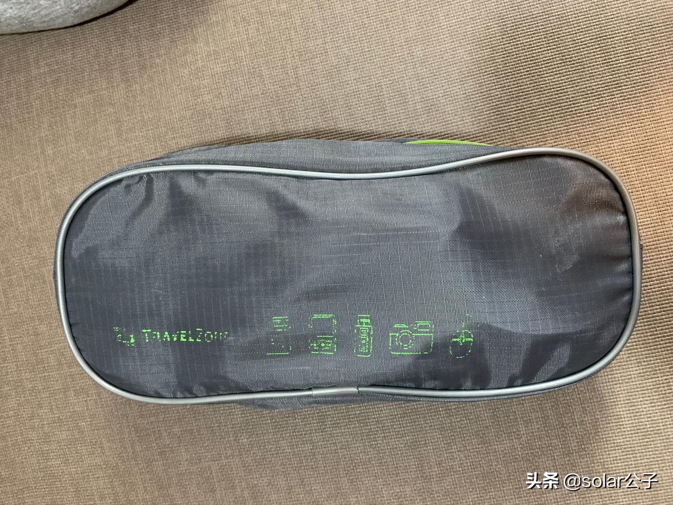 常年出差的人箱子里都有什么——90后大叔“翻箱”