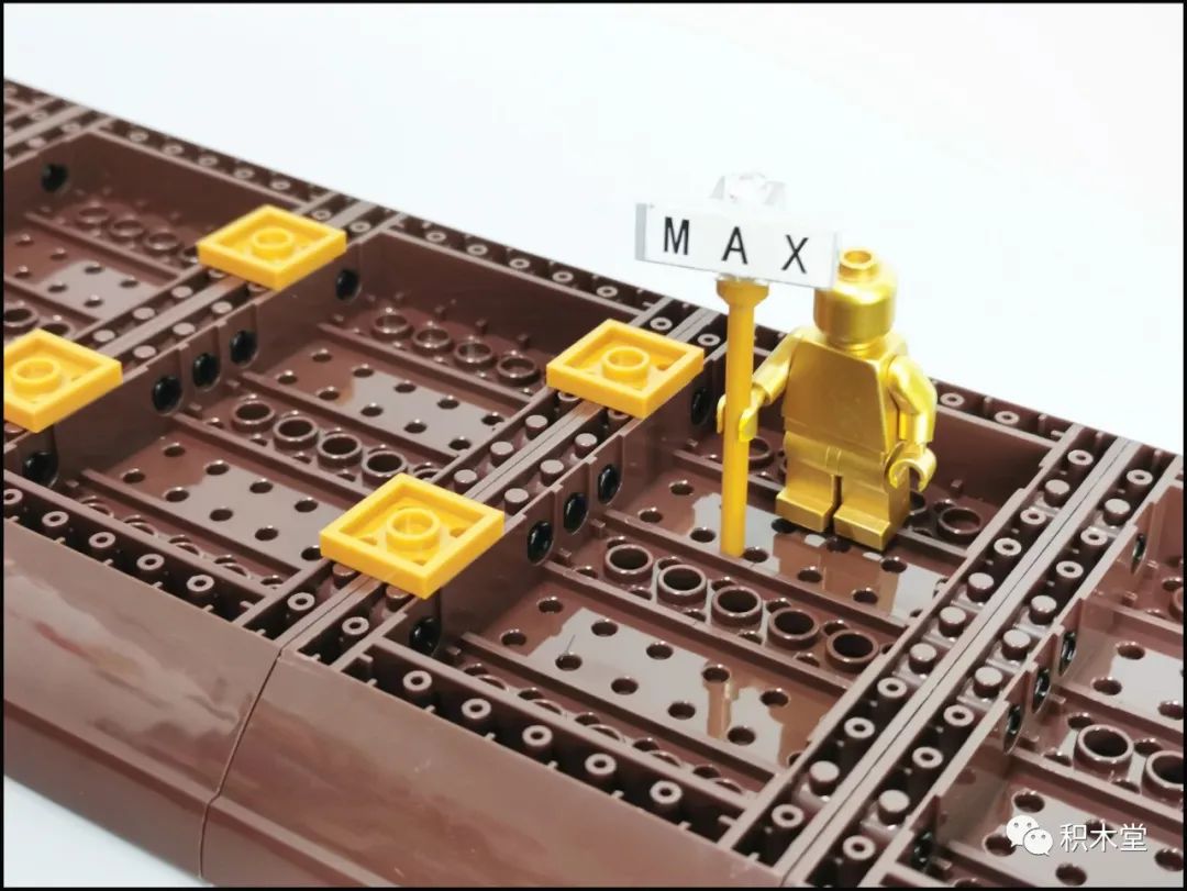 飞翔的荷兰人号为什么能潜水 (鬼船和飞翔的荷兰人号哪个更牛)