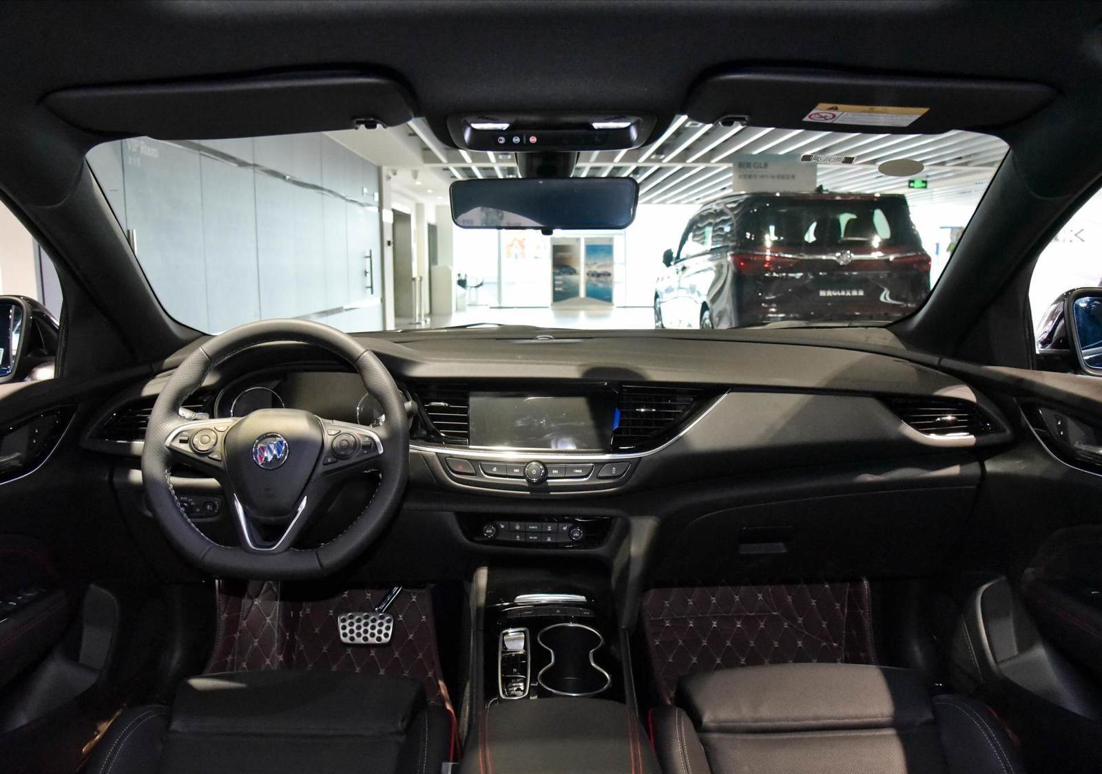 性价比极高的全新别克君威,十万级别颜值担当的别克君威