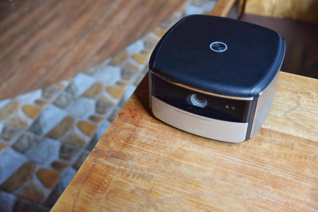 让人眼前一亮的高科技产品,坚果x3投影的测评