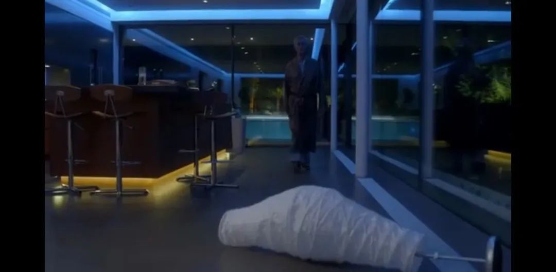 英剧9号秘事全部,英剧9号秘事讲的什么事