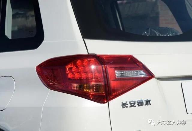 铃木玛驰2018款,日产玛驰和本田飞度哪个好