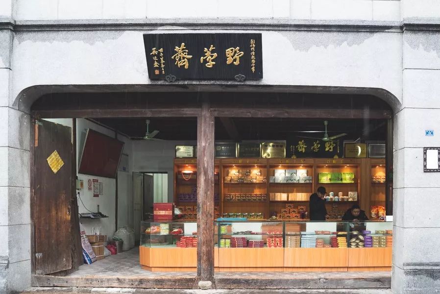 为了吃美食去外地,为了吃儿时的味道跑到一个地方