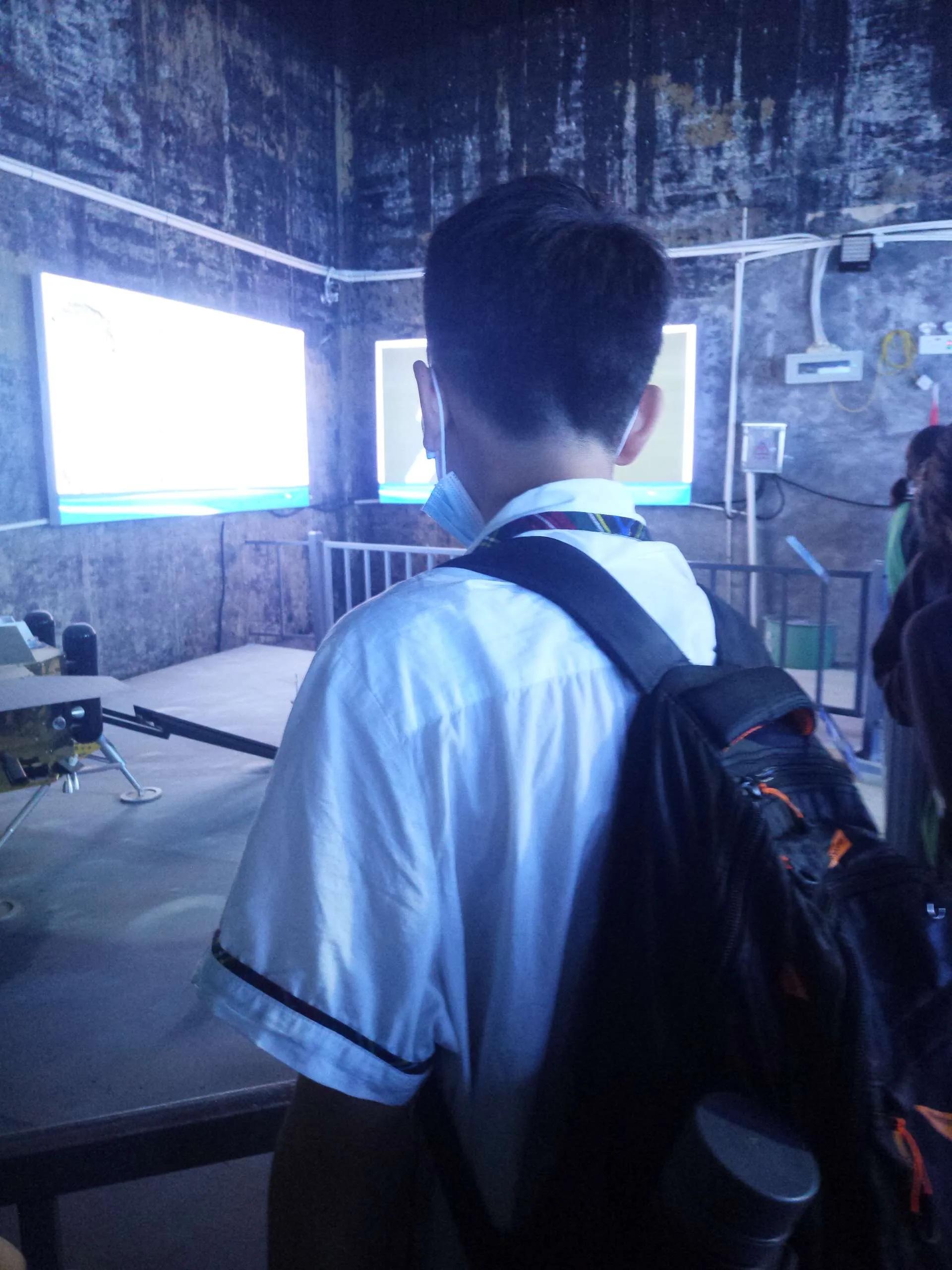 岳阳华夏双语学校明志学堂,岳阳市国防教育