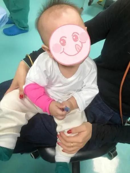 9个月宝宝发烧咳嗽半个月,腋下长了个“鹌鹑蛋”,医生说:这个病不简单