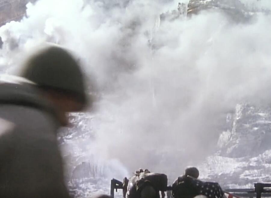 中国*队军**一个排*伤杀**美军215人，自己零伤亡，这仗到底怎么打的？