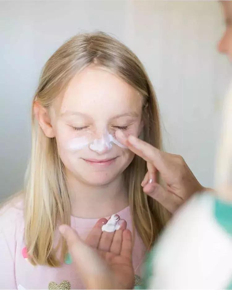 夏天不想晒黑这份防晒攻略请收好,防晒的小tips