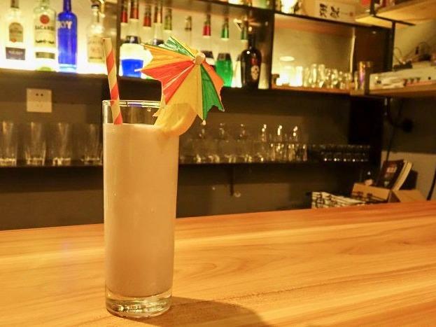 女的爱喝烈酒，男的抱头痛哭—北海调酒师给我讲述他的“治疗史”