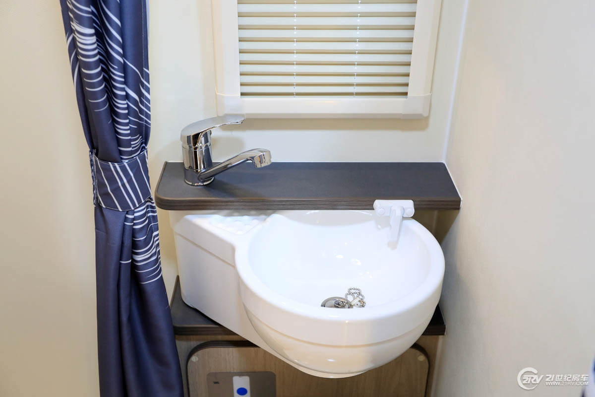 亚特b型房车最新款,10年的房车