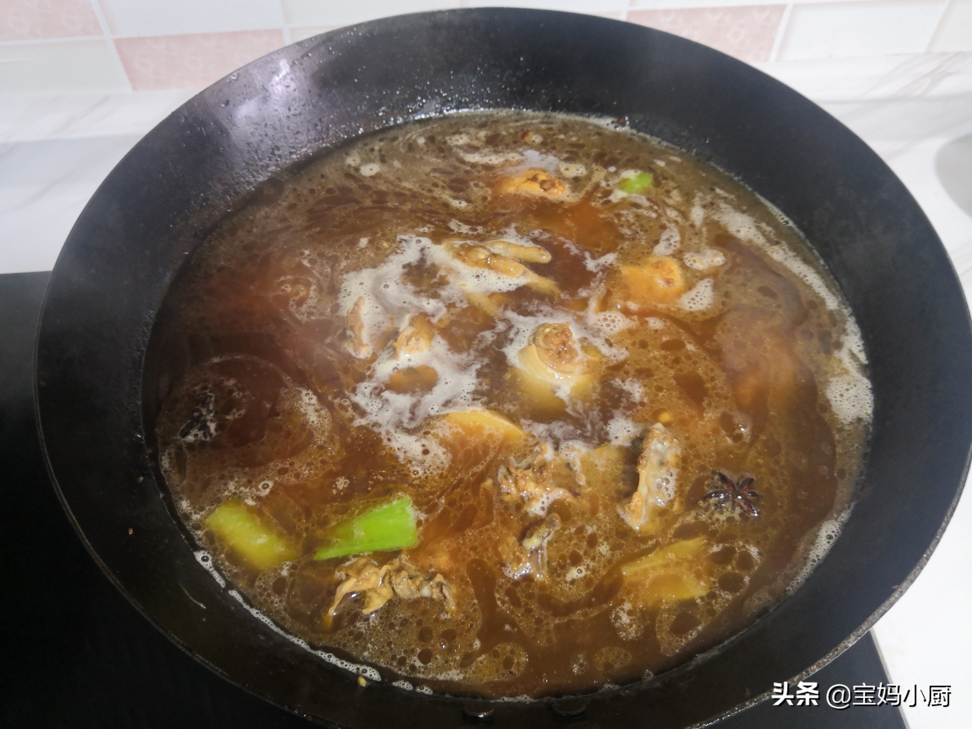 香喷喷的红烧鸡肉,鸡肉这样做孩子吃三碗饭都不够