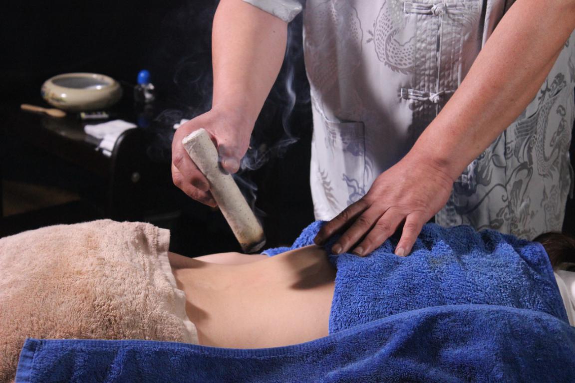 韩善明艾灸仪,韩善明蕲艾灸疗法非遗传承人