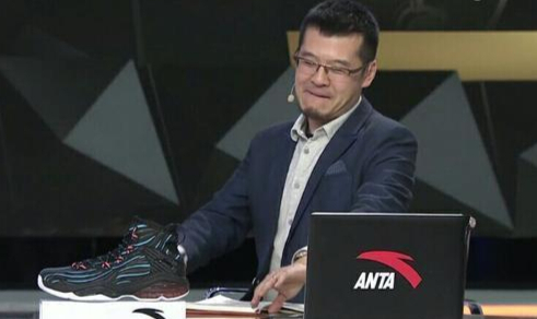 杨毅直播失误集锦,10佳球解说杨毅