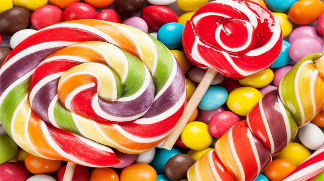 3种很可爱的糖果，第一种女生最爱吃，第三种竟有一颗完整草莓