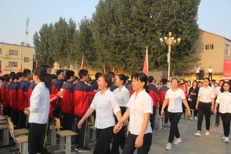 祭孔大典的观后感,祭孔拜师仪式的新闻采访