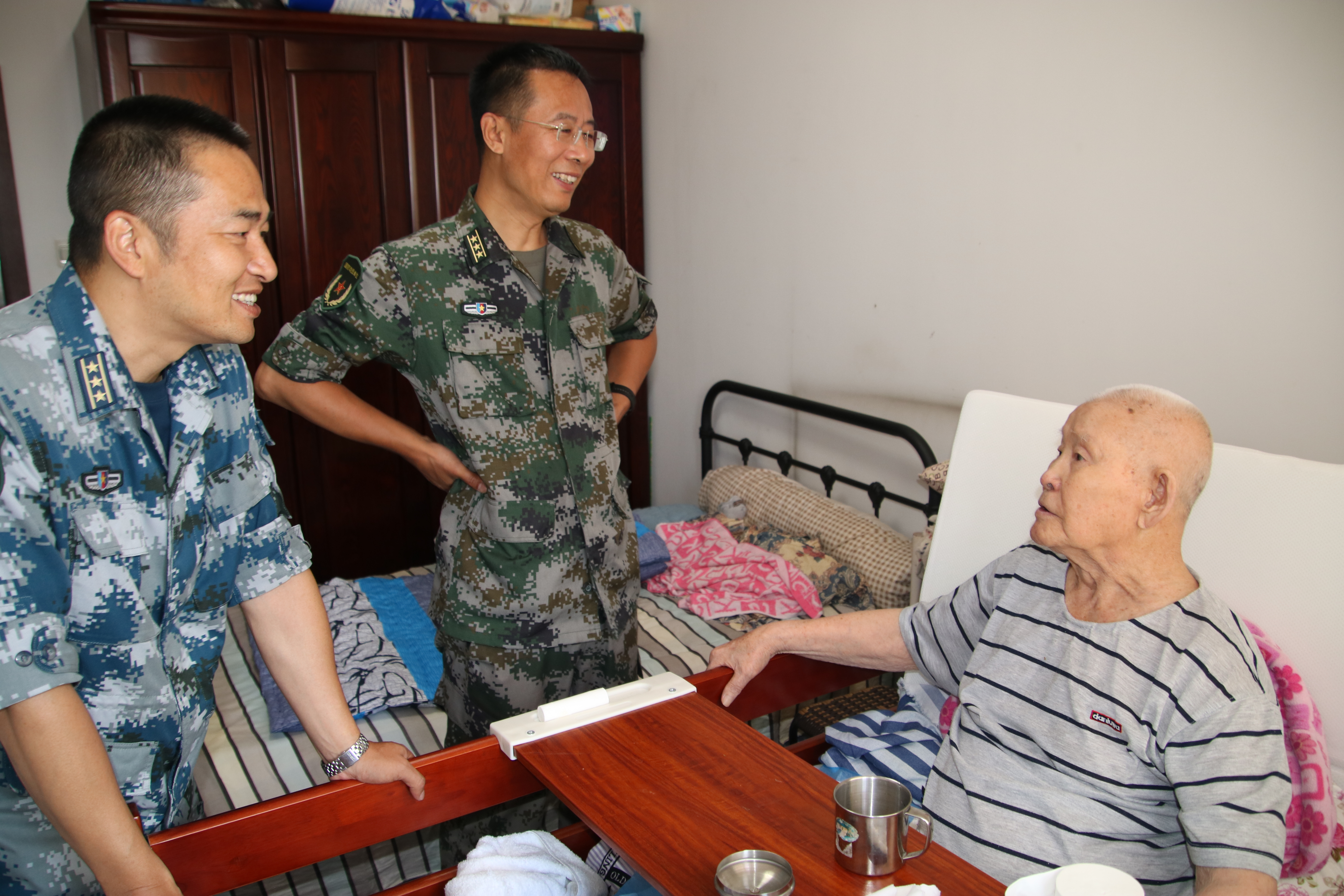 比家强！干休所亲如一家