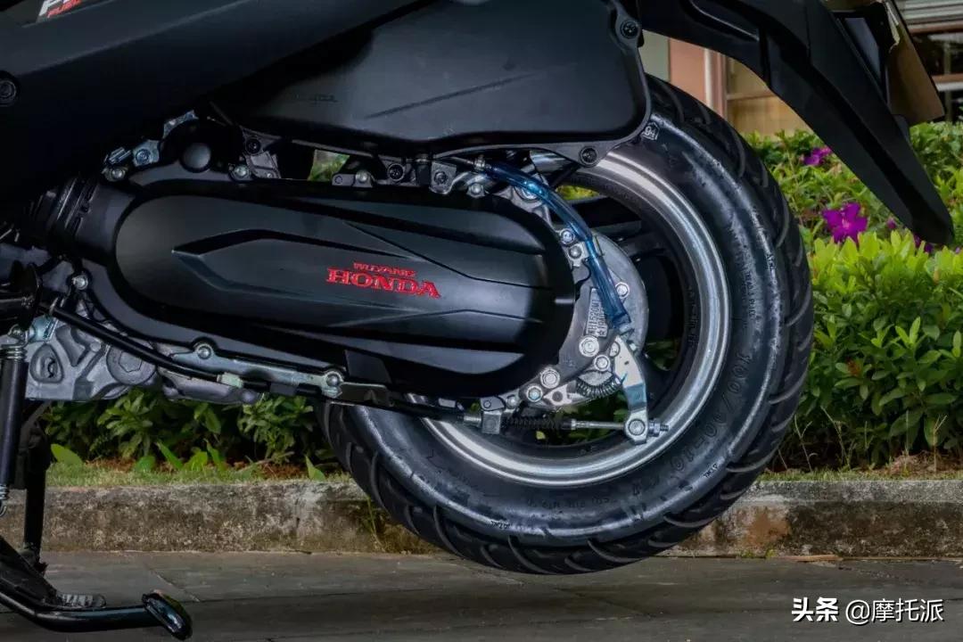 五羊本田踏板御鲨125和喜鲨一样吗,五羊本田摩托车御鲨黑色125图片