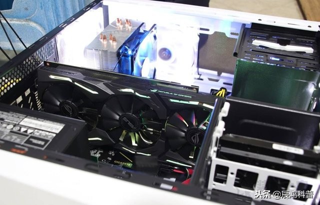 同价位的笔记本好还是台式机好,玩游戏笔记本还是一体机好