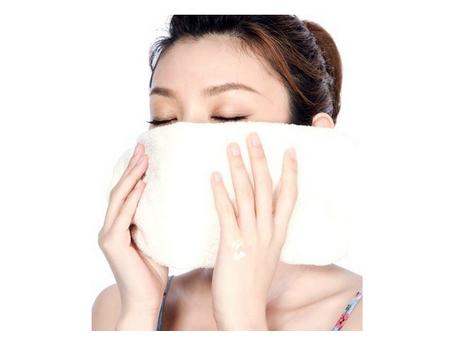 黑头怎么去除简单方法学生,十滴水去除黑头的方法