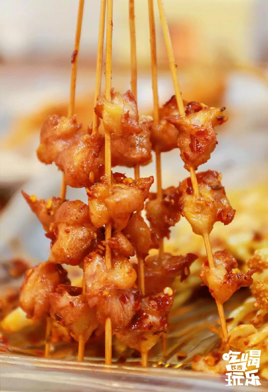 长沙最好吃的炸物店,长沙生意超火爆的油炸店