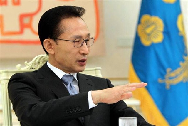 韩国前总统李明博出狱,韩国前总统李明博被判17年