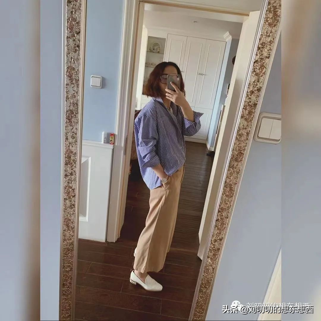 清新干净上装短款彩色,粉蓝复古穿搭