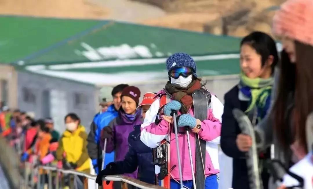 枣庄莲青山滑雪雪道多长,枣庄莲青山滑雪场门票